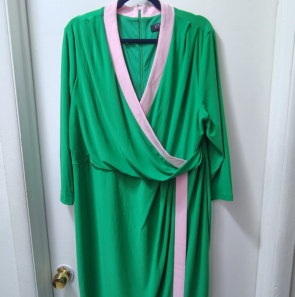 Kasper Vibrant Green Dress with Pink Accents